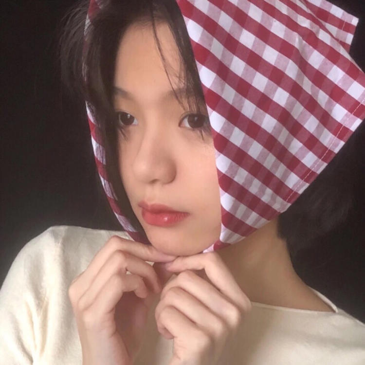 四乃森苍紫（身份：御庭番众前任首领、“天才忍者”） - 马酷电影大全在线观看8 - 手机直播